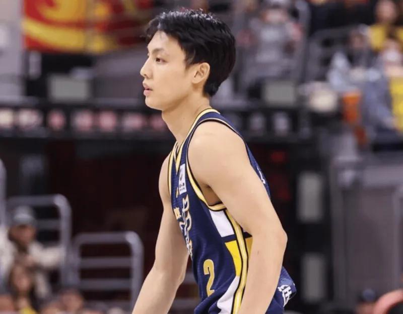 开云-广东87-71战胜同曦 球员评价：焦泊乔满分，4人及格，5人低迷